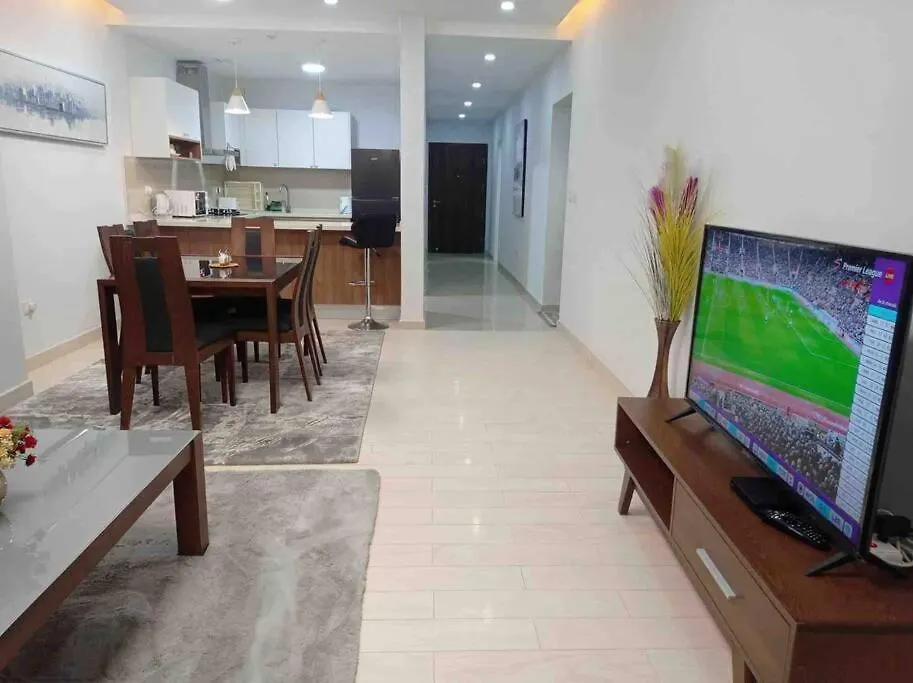 Lovely Apt 2Bd 2Ba+Dsq - Walking Dist To Un-Eca, Addis Ababa Apartment